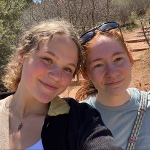 Meet your Posher, Neva